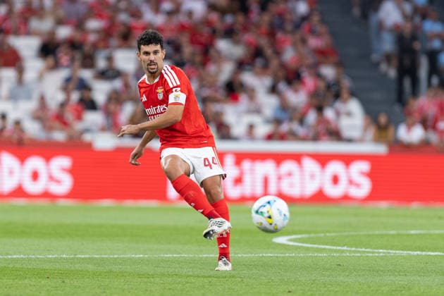 August 20, 2026, Lisbon, Lisbon, Portugal: Benfica defender from Portugal TOMAS ARAUJO (44) in action during the game for the 1st Leg of UEFA Europa League Qualifier Playoff between Benfica and Aarhus at Estadio da Luz Soccer 2026: Benfica Vs Napoli  - ZUMAs359 20260820_zsp_s359_006 Copyright: xAlexandrexdexSousax