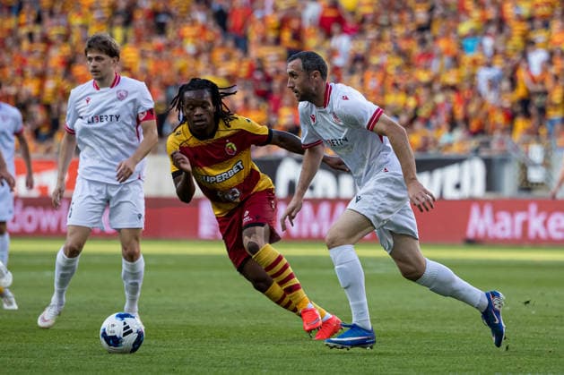 Jeremy Agbonifo, Zviad Natchkebia seen during the during UEFA Europa League 26 27 4th qualifying round 1st leg match between teams of Jagiellonia Bialystok and Iberia 1999 (Jan Borys Ball Raw Images) Bialystok Chorten Arena Poland Copyright: xJanxBorysx janborys_jagiellonia_iberia_2627-45
