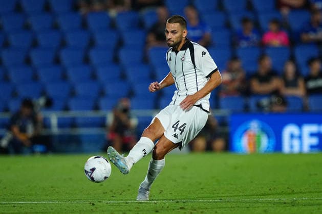 Getafe CF v FK Partizan - UEFA Conference League 2026 27 Play-offs 1st Leg Stefan Milic of FK Partizan is seen in action with the ball during the UEFA Conference League 2026 27 play-offs first leg match between Getafe CF and FK Partizan at Estadio Coliseum on August 20, 2026 in Getafe, Spain. Getafe Estadio Coliseum Madrid Spain Copyright: xGokhanxTanerx xPSxImagesxGokhanxTanerx