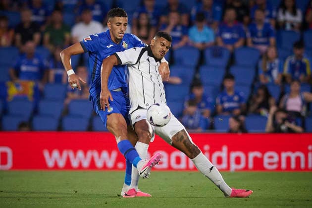 Getafe CF™s Abdel Abqar (l) and FK Partizan™s Marinjo Dos Santos Zeferson during Conference League 2026 2027 Play-offs, 1st leg match. August 20,2026. (20260820025)