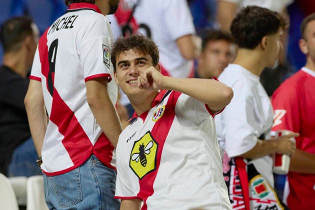 ESP: LaLiga EA Sports Rayo Vallecano v Deportivo Alaves fan of rayo vallecano during LaLiga EA Sports between Rayo Vallecano v Deportivo Alaves played at Ontime Butarque Stadium in Leganes, Madrid on August 20, 2026 in Spain Spain Futbol *** ESP LaLiga EA Sports Rayo Vallecano vs. Deportivo Alavés: A Rayo Vallecano fan during the LaLiga EA Sports match between Rayo Vallecano and Deportivo Alavés, played at Ontime Butarque Stadium in Leganés, Madrid, on August 20, 2026, in Spain. Spanish Soccer Copyright: xAgenciaxLOFx
