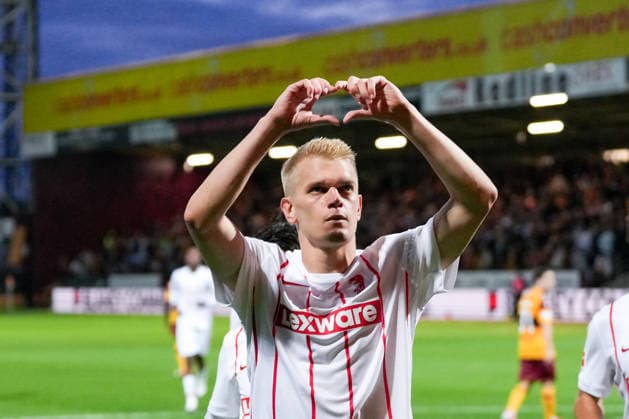 Matthias Ginter (SC Freiburg, 28) Torjubel, Emotionen, Torschuss, Abschluss, Torerfolg, Tor, Treffer , Schottland, Fussball, UEFA Conference League, Play-offs, Hinspiel, 2026 2027, Motherwell FC vs. SC Freiburg, 20.08.2026, Fir Park Stadium, Motherwell Motherwell Fir Park Stadium North Lanarkshire Schottland *** Matthias Ginter, SC Freiburg, 28 goal celebration, emotions, shot on goal, finish, goal scored, goal, Scotland, soccer, UEFA Conference League, playoffs, first leg, 2026–2027, Motherwell FC vs. SC Freiburg, August 20, 2026, Fir Park Stadium, Motherwell, Motherwell, Fir Park Stadium, North Lanarkshire, Scotland Copyright: xArnexAmbergx