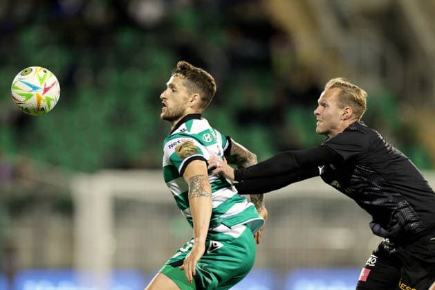 UEFA Europa Conference League Play-off First Leg, Tallaght Stadium, Dublin 20 8 2026 Shamrock Rovers vs KuPS Shamrock Rovers Lee Grace and Gustav Engvall of KuPS Lee Grace and Gustav Engvall 20 8 2026  Copyright: xLaszloxGeczox LG_20-08-2026_027598