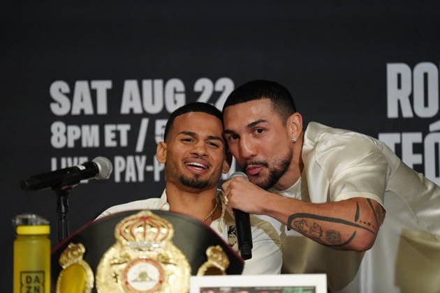 Rolando Romero,Rollys,Rolly,Teofimo Lopez,August 20 2026,Las Vegas,Nevadas,Nevada,Park MGM Resort and Casino,Pressekonferenz press conference, PK, Pressekonferenz Las Vegas Nevada United States Copyright: xTomxHoganx-xHoganphotos.comx916x947x8354xtomhoganphotos@gmail.comx RollyLopezPressConf_Hoganphotos16416