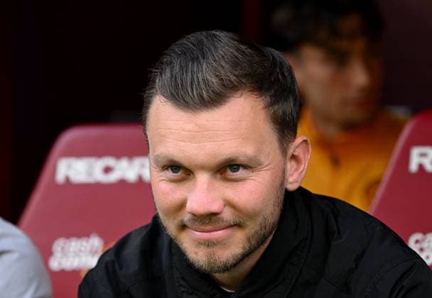 Alfred Johansson, manager of Motherwell Motherwell v Freiburg, UEFA Conference League, Play-Off Round, First Leg, Football, Fir Park, Motherwell, Scotland, UK - 20 Aug 2026Motherwell Fir Park Scotland United Kingdom  Copyright: xMarkxRunnacles Shutterstockx 17108687df