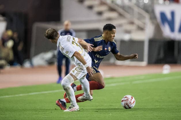 HNK Hajduk Split v Rakow Czestochowa - UEFA Conference League 2026 27 Play Off Round First Leg Michael Ameyaw of Rakow Czestochowa in action against Simun Hrgovic of HNK Hajduk Split during the UEFA Conference League 2026 27 play off first leg match between HNK Hajduk Split and Rakow Czestochowa at Poljud Stadium on August 20, 2026 in Split, Croatia.  ZvonimirxBarisin PIXSELL