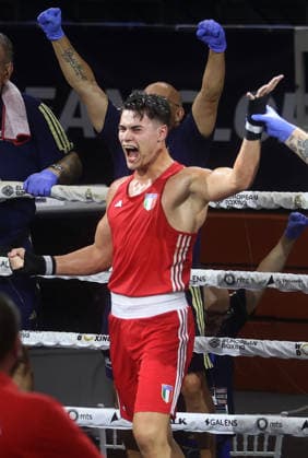 20.08.2026 Loznica(Serbia) European Juniors U19 boxing championship men s -80kg semi fiinal Tiberio Nocadello Italy celebrate victory :