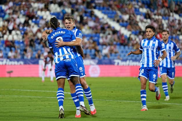 August 20, 2026, Leganes, Madrid, Spain: Mariano Diaz of Deportivo Alaves celebrates after scoring his team s first goal with teammate Pablo Ibanez of Deportivo Alaves during the Spanish League, LaLiga EA Sports, football match played between Rayo Vallecano and Deportivo Alaves at Butarque stadium on August 20, 2026, in Leganes, Madrid, Spain. Leganes Spain - ZUMAa181 20260820_zaa_a181_151 Copyright: xDennisxAgyemanx
