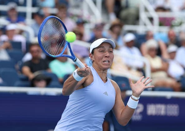 August 20, 2026, Mason, Ohio, USA: JESSICA PEGULA of USA during the match against A. Anisimova of USA in quarterfinals of tennis tournament WTA, Tennis Damen 1000 Cincinnati Open in Mason, USA. Pegula won 6:4, 2:6, 7:6 Mason USA - ZUMAc278 20260820_zsp_c278_036 Copyright: xMarcinxCholewinskix