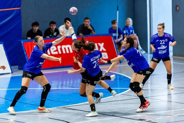 20.08.2026, GER, Handball, Frauen, Saison 2026 2027, Alsco 1.Bl, Testspiel, Thueringer HC - BSV Sachsen Zwickau Nina Ramusovic (BSV Sachsen Zwickau), Jolina Huhnstock (Thueringer HC,45), Natsuki Aizawa (Thueringer HC,23), Kelly de Abreu Rosa (Thueringer HC,77), Teresa von Prittwitz (Thueringer HC,22) Mühlhausen Görmarhalle Thüringen Deutschland *** August 20, 2026, GER, Handball, Women, 2026–2027 Season, Alsco 1st Division, Friendly Match, Thuringer HC vs. BSV Sachsen Zwickau, Nina Ramusovic (BSV Sachsen Zwickau), Jolina Huhnstock (Thuringer HC), 45, Natsuki Aizawa, Thuringer HC, 23, Kelly de Abreu Rosa, Thuringer HC, 77, Teresa von Prittwitz, Thuringer HC, 22, Mühlhausen, Görmarhalle, Thuringia, Germany