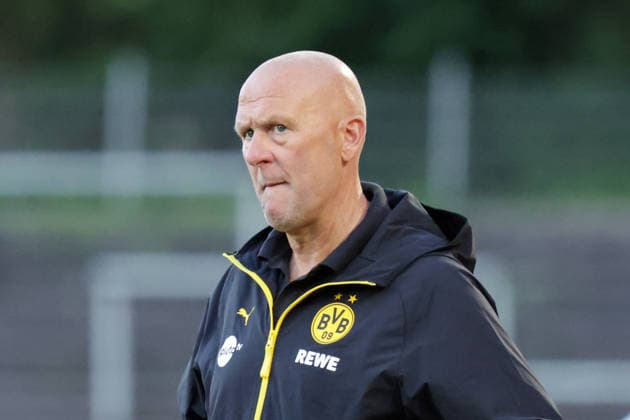 20.08.2026, xgrfx, Fussball Frauen Regionalliga West, Borussia Dortmund - Arminia Bielefeld v.l. Markus Högner (Borussia Dortmund) Dortmund *** August 20, 2026, xgrfx, Women s Regional League West, Borussia Dortmund vs. Arminia Bielefeld, referee: Markus Högner, Borussia Dortmund, Dortmund