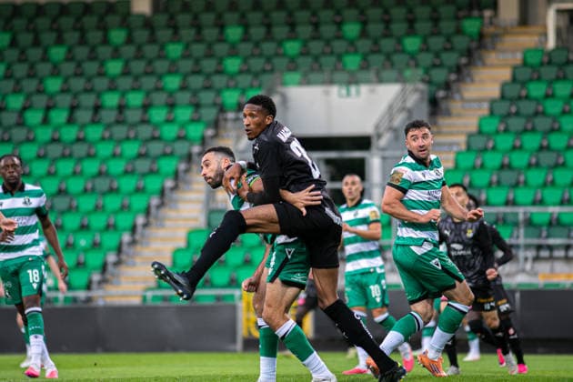 seen during UEFA Conference League qualifying game between teams of Shamrock Rovers FC and Kuopion Palloseura (Maria Eduarda Lopes Ball Raw Images) Dublin Tallaght Stadium Ireland Copyright: xMariaxEduardaxLopesx marialopes_shamrockrovers_kuopionpalloseura_2627 (35 de 65)
