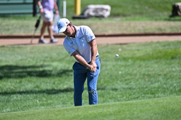 ST. LOUIS, MO - AUGUST 20: Nicolai Hojgaard of Denmark chips up to the 9th green during the first round of the PGA, Golf Herren BMW Championship ship round one on Thursday August 20th, 2026 at Bellerive Country Club in Town and Country, MO (Photo by Rick Ulreich Icon Sportswire) GOLF: AUG 20 PGA BMW Championship EDITORIAL USE ONLY Icon2608206268137