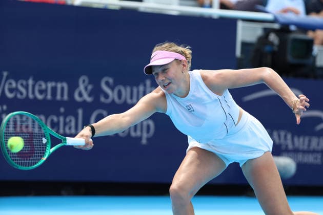 August 20, 2026, Mason, Oh, USA: Cincinnati Open Tennis 2026 - Amanda Anisimova hits a ball against Jessica Pegula in the Cincinnati Open Tennis Tournament held in Mason OH. 2026 08 20. Cincinnati Open Tennis 2026  - ZUMAn24_ 20260820_zaf_n24_016 Copyright: xWallyxNellx