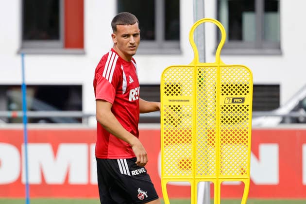 Fußballspieler Said El Mala (Mittelfeld) beim öffentlichen Training des 1. FC Köln am Geißbockheim. Köln, 20.08.2026 (DFL DFB REGULATIONS PROHIBIT ANY USE OF PHOTOGRAPHS as IMAGE SEQUENCES and or QUASI-VIDEO) NRW Deutschland *** Soccer player Said El Mala, midfielder, during a public training session of 1. FC Köln at Geißbockheim in Cologne, August 20, 2026. DFL and DFB regulations prohibit any use of photographs as image sequences and or quasi-video. NRW, Germany Copyright: xChristophxHardtx