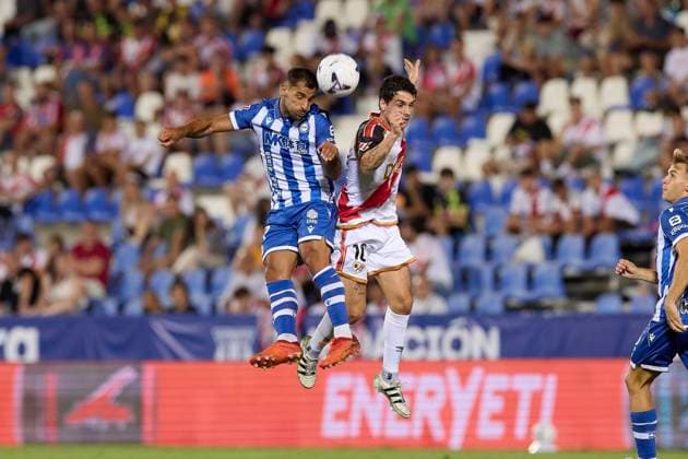 August 20, 2026, Madrid, Spain: Jonny Otto (L) of Deportivo Alaves and Sergio Camello (R) of Rayo Vallecano seen in action during the LaLiga EA Sports 2026 2027 week 2 football match between Rayo Vallecano and Deportivo Alaves at Butarque stadium. Final score; Rayo Vallecano 1:1 Deportivo Alaves.Rayo Vallecano and Deportivo Alaves drew in their second LaLiga match. Sergio Camello and Mariano Diaz scored in the 48th and 84th minutes, respectively. Rayo Vallecano Vs Deportivo Alaves At Butarque Stadium In Madrid, Spain - 20 Aug 2026  - ZUMAs197 20260820_aaa_s197_277 Copyright: xFedericoxTitonex