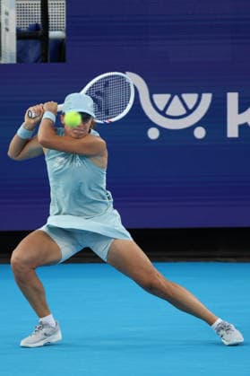 August 20, 2026, Mason, Oh, USA: Cincinnati Open Tennis 2026 - Iga Swiatek hits a ball against Elena Rybakina in the Cincinnati Open Tennis Tournament held in Mason OH. 2026 08 20. Cincinnati Open Tennis 2026  - ZUMAn24_ 20260820_zaf_n24_256 Copyright: xWallyxNellx