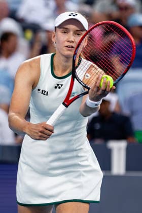August 20, 2026, Mason, Ohio, U.S: Elena Rybakina (KAZ) prepares to serve during ThursdayÃ¢â‚¬â ¢s quarterfinals at the Cincinnati Open at the Lindner Family Tennis Center , Mason, Oh. Tennis 2026 - Cincinnati Open WTA, Tennis Damen  - ZUMAs304 20260820_zaf_s304_196 Copyright: xScottxStuartx