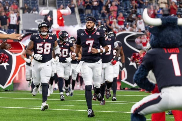 HOUSTON, TX - AUGUST 20: Quarterback C.J. Stroud 7 of the Houston Texans leads his team onto the field ahead of the NFL, American Football Herren, USA preseason game between the Houston Texans and the Las Vegas Raiders on August 20, 2026, at Reliant Stadium in Houston, TX. (Photo by David Buono Icon Sportswire) NFL: AUG 20 Raiders at Texans EDITORIAL USE ONLY Icon260820003