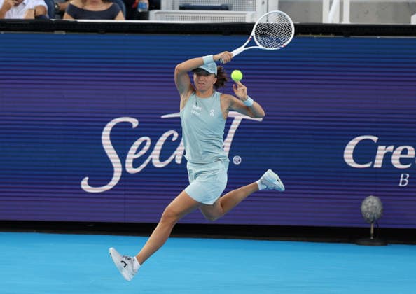 August 20, 2026, Mason, Ohio, USA: IGA SWIATEK of Poland during the match against E. Rybakina of Kazakhstan in quarterfinals of tennis tournament WTA, Tennis Damen 1000 Cincinnati Open in Mason, USA. Rybakina retired Tennis: Cincinnati Open - Iga Swiatek 4:1 Elena Rybakina (Retired)  - ZUMAc278 20260820_zsp_c278_065 Copyright: xMarcinxCholewinskix
