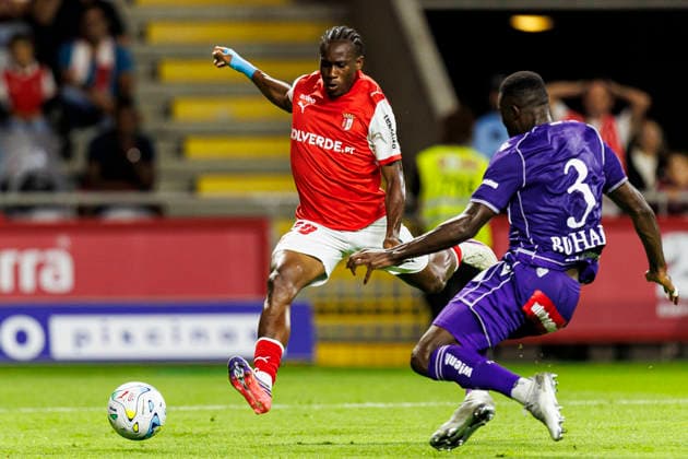 BRAGA, PORTUGAL - AUGUST 20: Mario Dorgeles of SC Braga (L) plays against Ibrahim Buhari of FK Austria Wien (R) during the UEFA Conference League 2026 27 Qualifying Round Final First Leg match between SC Braga and FK Austria Wien at Estadio Municipal de Braga on August 20, 2026 in Braga, Portugal. (Photo by Diego Maranhao Eurasia Images) Braga Estadio Municipal de Braga Portugal *** BRAGA, PORTUGAL AUGUST 20 Mario Dorgeles of SC Braga (L) plays against Ibrahim Buhari of FK Austria Wien (R) during the UEFA Conference League 2026–27 Qualifying Round Final First Leg match between SC Braga and FK Austria Wien at Estadio Municipal de Braga on August 20, 2026 in Braga, Portugal. Photo by Diego Maranhao, Eurasia Sport Images. Braga, Estadio Municipal de Braga, Portugal Copyright: x x2026xEurasiaxSportxImagesx jp-en-EuSpIm-DIE_Braga_Austria_20Aug2026_PT081