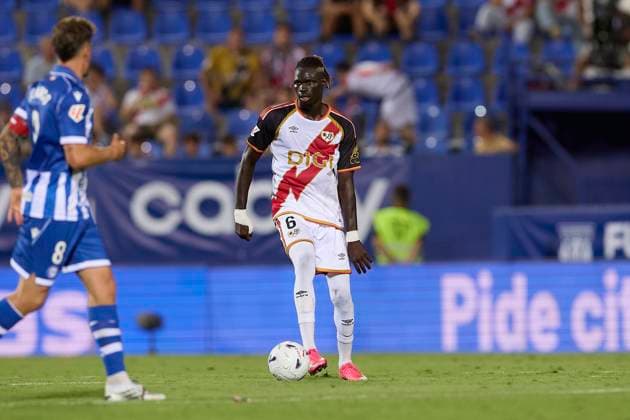 Rayo Vallecano vs Deportivo Alaves at Butarque stadium in Madrid, Spain - 20 Aug 2026 Pathe Ciss of Rayo Vallecano seen in action during the LaLiga EA Sports 2026 2027 week 2 football match between Rayo Vallecano and Deportivo Alaves at Butarque stadium. Final score; Rayo Vallecano 1:1 Deportivo Alaves Madrid Spain Copyright: xFedericoxTitonex xSOPAxImagesx Federico-Titone-1443484