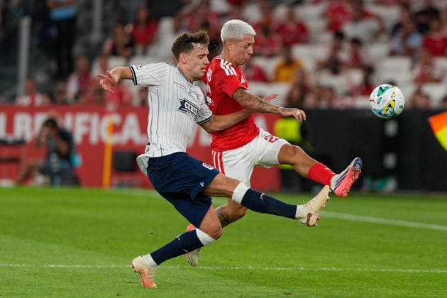 August 20, 2026, Lisbon, Portugal: Colin Rosler of AGF Aarhus (L) and Gianluca Prestianni of SL Benfica (R) in action during the UEFA Europa League Play-Offs 1st leg football match between SL Benfica and Aarhus GF at Estadio da Luz. Final score: SL Benfica 3:1 AGF Aarhus SL Benfica Vs AGF Aarhus In Lisbon, Portugal - 20 Aug 2026  - ZUMAs197 20260820_aaa_s197_376 Copyright: xBrunoxdexCarvalhox