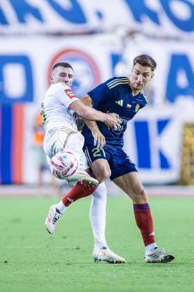August 20, 2026, Split, Dalmatia, Croatia: Dario Maresic (HNK Hajduk Split) 15 in action with the ball during the UEFA Conference League 2026 27 Play Off Round First Leg match between HNK Hajduk Split and Rakow Czestochowa at Poljud Stadium. On photo Dario Maresic (HNK Hajduk Split) 15 and Tomasz Pienko Rakow Czestochowa ) 21. UEFA Conference League 2026 27 Play Off Round First Leg: HNK Hajduk Split Vs Rakow Czestochowa 2:2  - ZUMAp210 20260820_zsp_p210_044 Copyright: xMajaxPrgometx