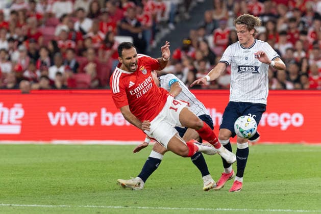 August 20, 2026, Lisbon, Lisbon, Portugal: Benfica forward from Greece VANGELIS PAVLIDIS (14) in action during the game for the 1st Leg of UEFA Europa League Qualifier Playoff between Benfica and Aarhus at Estadio da Luz Lisbon Portugal - ZUMAs359 20260820_zsp_s359_161 Copyright: xAlexandrexdexSousax