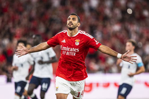 Vangelis Pavlidis of SL Benfica celebrates after scoring team s third goal during the UEFA Europa League 2026 27 Play-off First Leg match between SL Benfica and AFG Aarhus at Estádio da Luz on August 20th,2026 (Photo by Joao Bravo Sports Press Photo)  Copyright: xJoaoxBravo SportsxPressxPhotox Sportspressphoto_SPR211590