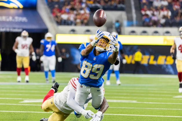 August 20, 2026, Inglewood, California, USA: Los Angeles Chargers Wide Receiver Brennen Thompson (89) misses a catch while defended by sf0.San Francisco 49ers Cornerback Renardo Green (0) during an NFL, American Football Herren, USA football preseason game, in Inglewood, Calif. on Thursday August 20, 2026. NHL, Eishockey Herren, USA 2026: LA Chargers : SF 49ers  - ZUMAc68_ 20260820_zaf_c68_005 Copyright: xRingoxChiux