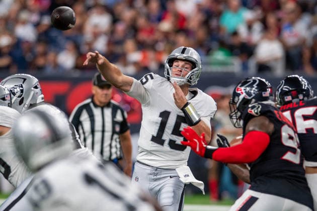NFL, American Football Herren, USA 2026: Raiders Vs Texans AUG 20 August 20, 2026: Las Vegas Raiders quarterback Fernando Mendoza (15) throws a pass during a preseason game between the Las Vegas Raiders and the Houston Texans in Houston, TX. ..Trask Smith CSM(Credit Image: Â Trask Smith Cal Media) California USA EDITORIAL USE ONLY Copyright: xx ZUMA-20260820_faf_c04_007.jpg TraskxSmithx csmphotothree513081
