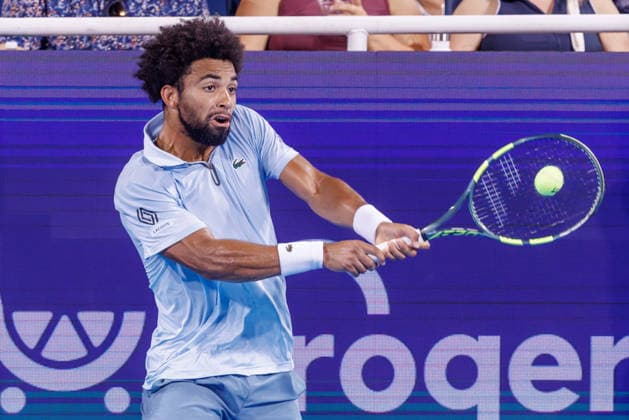 August 20, 2026, Mason, Ohio, U.S: Arthur Fils (FRA) hits a two-handed backhand during ThursdayÃ¢â‚¬â ¢s quarterfinals at the Cincinnati Open at the Lindner Family Tennis Center , Mason, Oh. Mason U.S - ZUMAs304 20260820_zaf_s304_230 Copyright: xScottxStuartx