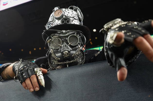 HOUSTON, TX - AUGUST 20: A steampunk Las Vegas Raiders fan in the stands during the NFL, American Football Herren, USA preseason game between the Houston Texans and the Las Vegas Raiders on August 20, 2026, at Reliant Stadium in Houston, TX. (Photo by David Buono Icon Sportswire) NFL: AUG 20 Raiders at Texans EDITORIAL USE ONLY Icon260820048