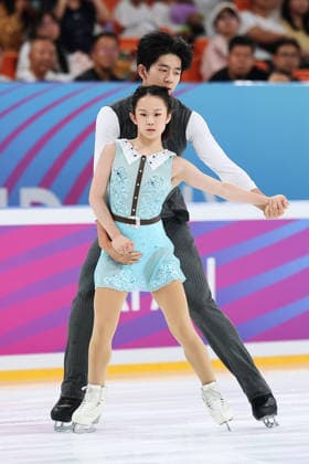 XI AN, CHINA - AUGUST 20: Chen Yuxuan and Dong Yinbo of China compete in the junior pairs short program on day 1 of the ISU Figure skating, Eiskunstlauf Junior Grand Prix Xi an 2026 on August 20, 2026 in Xi an, Shaanxi Province of China.  Copyright: xVCGx 111661116284