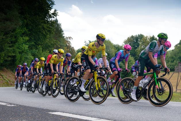 Das Peolothon beschleunigt. Im Vordergrund Bart Lemmen (55) und Gorka Corres (143). *** The Peolothon picks up speed. In the foreground: Bart Lemmen (55) and Gorka Corres (143)