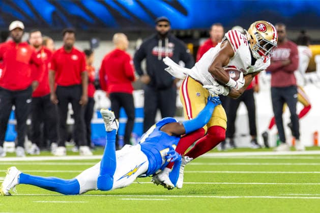 August 20, 2026, Inglewood, California, USA: San Francisco 49ers Wide Receiver De Zhaun Stribling (15) is tackled by Los Angeles Chargers Safety RJ Mickens (27) during an NFL, American Football Herren, USA football preseason game, in Inglewood, Calif. on Thursday August 20, 2026. Inglewood USA - ZUMAc68_ 20260820_zaf_c68_009 Copyright: xRingoxChiux
