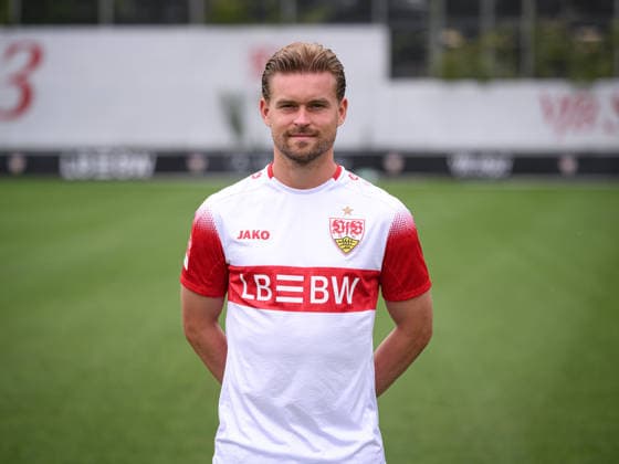 FUSSBALL 1. BUNDESLIGA SAISON 2026 2027 18.08.2026 Portraettermin beim VfB Stuttgart auf dem Trainingsgelaende: Maximilian Mittelstaedt *** SOCCER: BUNDESLIGA 1, 2026–2027 SEASON, AUGUST 18, 2026: Photo shoot at VfB Stuttgart s training facility with Maximilian Mittelstaedt