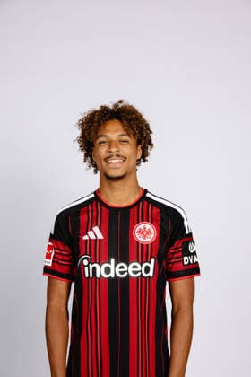 Jean Matteo Bahoya (Eintracht Frankfurt) - Eintracht Frankfurt Porträttermin 2026 2027 Eintracht Frankfurt Porträttermin 2026 2027 SGE *** Jean Matteo Bahoya Eintracht Frankfurt Eintracht Frankfurt Photo Shoot 2026 2027 Eintracht Frankfurt Photo Shoot 2026 2027 SGE