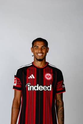 Otavio (Eintracht Frankfurt) - Eintracht Frankfurt Porträttermin 2026 2027 Eintracht Frankfurt Porträttermin 2026 2027 SGE *** Otavio Eintracht Frankfurt Eintracht Frankfurt Photo Shoot 2026 2027 Eintracht Frankfurt Photo Shoot 2026 2027 SGE