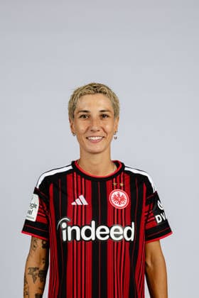 Sara Doorsoun - Fussball, Frauen, 1. Bundesliga - Porträttermin 2026 2027 - SGE Eintracht Frankfurt - 22.07.26 *** Sara Doorsoun Soccer, Women s, 1st Bundesliga Photo Shoot 2026 2027 SGE Eintracht Frankfurt July 22, 2026