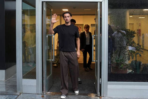 RECORD DATE NOT STATED Nuovo Acquisto dell Inter, Curtis Jones, proveniente dal Liverpool, al sede Coni per le visite mediche per l idoneitÃ alla pratica sportiva , Milano (Italy) August 21, 2026 (Photo Claudio Furlan LaPresse) Inter™s new signing, Curtis Jones, from Liverpool, at the CONI headquarters for competitive sports medical examinations, Milan (Italy), 21 August 2026 (Photo: Claudio Furlan LaPresse)  Copyright: xClaudioxFurlan LaPressex