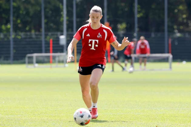 Fußballspielerin Sandra Maria Jessen (Sturm) beim Training der 1. Damen-Mannschaft des 1. FC Köln am Geißbockheim. Köln, 20.08.2026 NRW Deutschland *** Soccer player Sandra Maria Jessen Sturm during training with the 1. FC Köln Women s First Team at Geißbockheim in Cologne, August 20, 2026, North Rhine-Westphalia, Germany Copyright: xChristophxHardtx