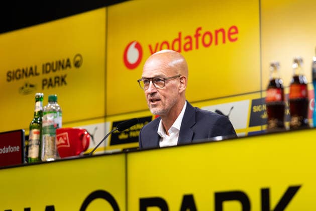 21.08.2026, Fussball, Bilanzpressekonferenz von Borussia Dortmund. Geschäftsführer Carsten Cramer (Borussia Dortmund) Dortmund Signal Iduna Park NRW Deutschland xRHR-FOTO DEx *** August 21, 2026, Soccer, Borussia Dortmund Managing Director Carsten Cramer s financial results press conference, Borussia Dortmund, Signal Iduna Park, North Rhine-Westphalia, Germany, xRHR PHOTO DEx Copyright: DennisxEwert RHR-FOTOx RHR-FOTO DE