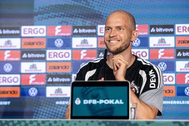 Pressekonferenz, 1.FC Köln, 21.08.2026 Rene Wagner (Cheftrainer) Pressekonferenz von 1.FC Köln vor dem Pokalspiel gegen Würzburger Kickers; 21.08.2026 DFL regulations prohibit any use of photographs as image sequences and or quasi video. *** Press Conference, 1 FC Köln, August 21, 2026: Rene Wagner, Head Coach—1 FC Köln press conference ahead of the cup match against Würzburger Kickers on August 21, 2026. DFL regulations prohibit any use of photographs as image sequences and or quasi-video. Copyright: xBEAUTIFULxSPORTS Buriakovx