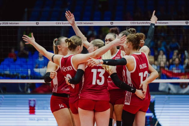 VOLLEYBALL - Eurovolley 2026, AUT vs SRB BRNO,CZECH REPUBLIC,21.AUG.26 - VOLLEYBALL - CEV Women s European Championship, EM, Europameisterschaft 2026, Austria vs Serbia. Image shows the rejoicing of team Austria.  GEPAxpictures xAlexanderxSolc