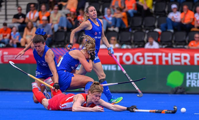 Hockey World Cup Day Seven Tess Howard of England is brought down, earning a penalty stroke against Chile in the Pool G classification group in the 2026 FIH Hockey World Cup at Wagener Stadium, Amstelveen 21 08 2026 UK Newspapers OUT Copyright: xGraemexWilcocksonx FIL-23806-0021