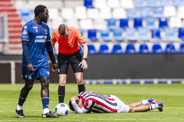 TILBURG , 21-08-2026 , Koning Willem II stadium , season 2026 2027 , Dutch Eredivisie football , match between Willem II and Telstar (friendly) , picture shows Willem II player Eser Gurbuz injury Willem II - Telstar (friendly)  x205893938x Copyright: