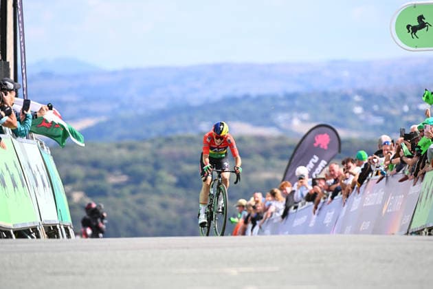 2026 Lloyds Tour of Britain Women Picture by Simon Wilkinson SWpix.com - 21 08 2026 - Cycling - UCI Women s World Tour - 2026 Lloyds Tour of Britain Women - Stage 3: Mold to The Great Orme (104.7km) - Kim Le Court-Pienaar (AG Insurance - Soudal Team) Copyright: x xSWpix.comx(t axPhotographyxHubxLtd)xSimonxWilkinson SWpix.comx SWP-3030-18593