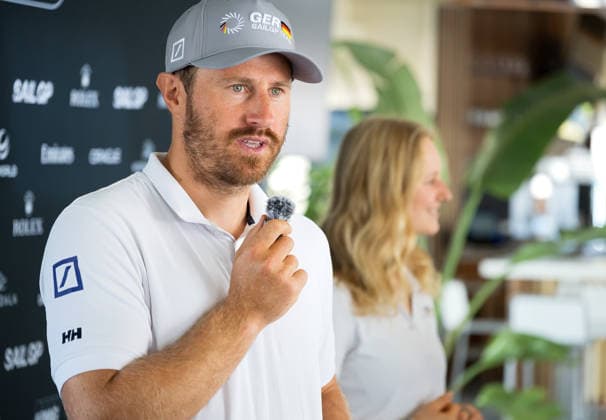 Sail GP Germany Sassnitz 2026 Eröffnungspressekonferenz - Erik Kosegarten-Heil, Driver des Teams Deutsche Bank Germany, und Strategin Anna Barth Sassnitz Ostsee Mecklenburg-Vorpommern Deutschland *** Sail GP Germany Sassnitz 2026 Opening Press Conference: Erik Kosegarten Heil, driver for Team Deutsche Bank Germany, and strategist Anna Barth; Sassnitz, Baltic Sea, Mecklenburg-Western Pomerania, Germany
